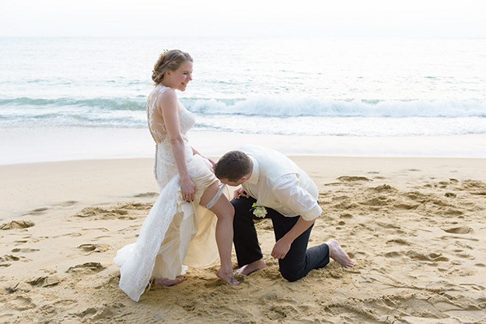 garter belt-beach wedding-wedding-Khao lak-Phang nga-Thailand
